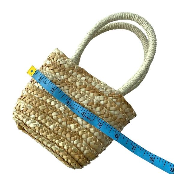 NWT Stylish Tan Woven Mini Tote Bag - Picture 7 of 9